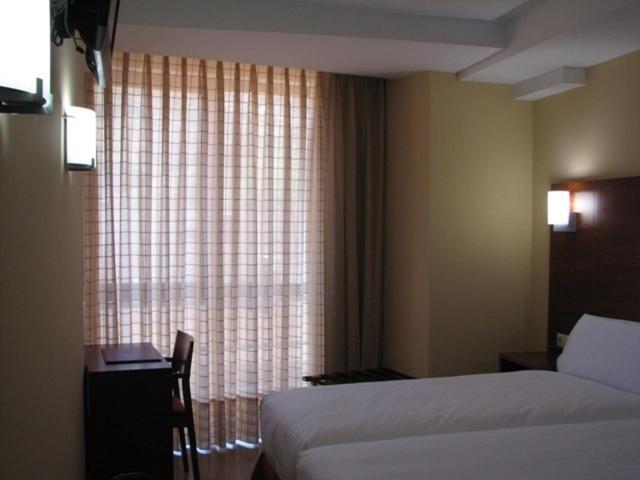 Hotel Ruta De La Plata De Asturias Pola de Lena Zimmer foto